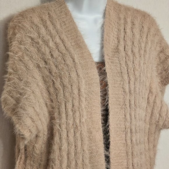 Lauren Conrad Fluffy Sleeveless Open Front Cardigan OS - Picture 3 of 6